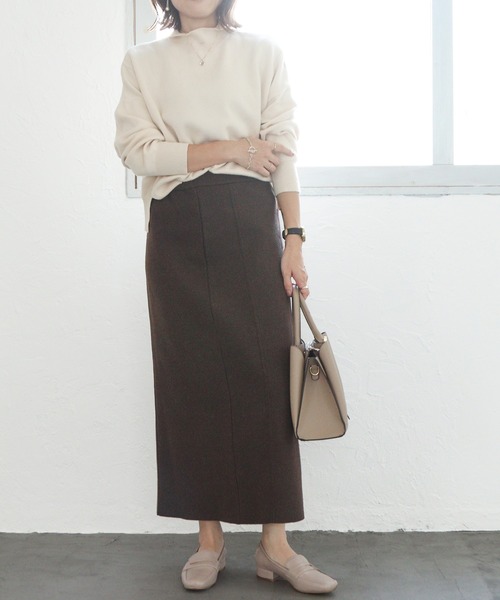 grandfleur（グランドフルール）の「3ｃｍヒール/スクエアトゥ コインローファー パンプス（ローファー・レディース・キャメル/ブラック/グレイッシュベージュ・24.0cm/22.5cm/23.5cm/24.5cm/23.0cm）」の17枚目の写真