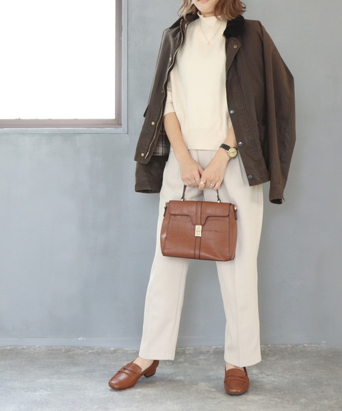 grandfleur（グランドフルール）の「3ｃｍヒール/スクエアトゥ コインローファー パンプス（ローファー・レディース・キャメル/ブラック/グレイッシュベージュ・24.0cm/22.5cm/23.5cm/24.5cm/23.0cm）」の21枚目の写真