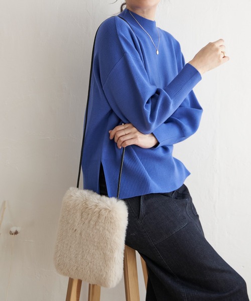 ikka（イッカ）の「エコファーふわふわミニショルダーバッグ（ショルダーバッグ・レディース・パープル/ブラウン/ダークグレー/オフホワイト・FREE）」の5枚目の写真