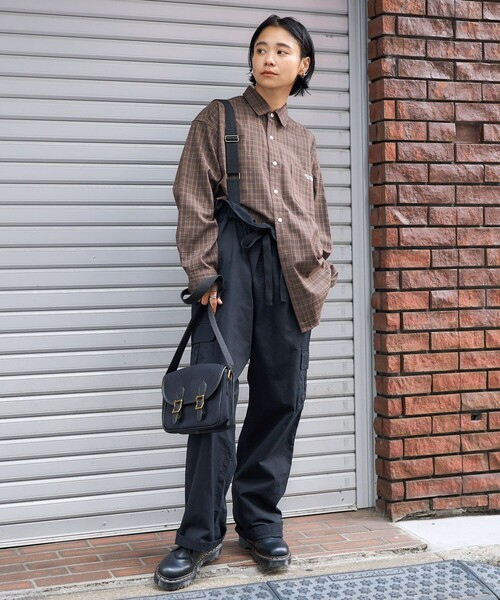 TOWNCRAFT(タウンクラフト)の「TOWN CRAFT × FREAK'S STORE/タウンクラフト オーバーサイズ チェックシャツ(シャツ/ブラウス・レディース・ブラウン/グリーン/ブラック・フリ-)」の6枚目の写真