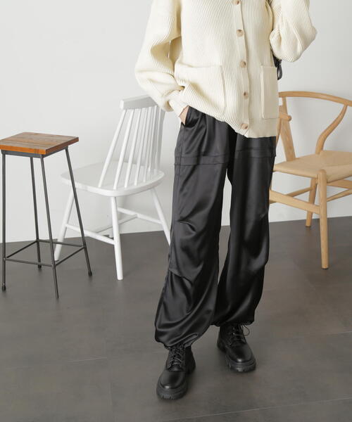 FREE'S MART(フリーズマート)の「◆サテンパラシュ-トパンツ(カーゴパンツ・レディース・ホワイト/ブラック・MEDIUM/SMALL)」の5枚目の写真