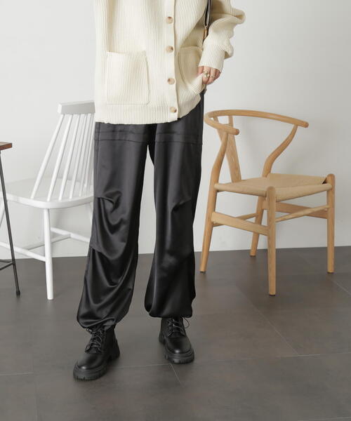 FREE'S MART(フリーズマート)の「◆サテンパラシュ-トパンツ(カーゴパンツ・レディース・ホワイト/ブラック・MEDIUM/SMALL)」の16枚目の写真