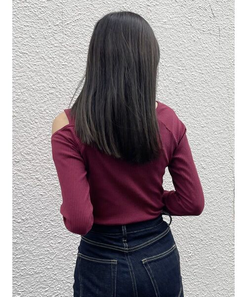 MURUA（ムルーア）の「リングデコルテカットトップス（Tシャツ/カットソー・レディース・アイボリー/ブラック/ワイン・FREE）」の18枚目の写真