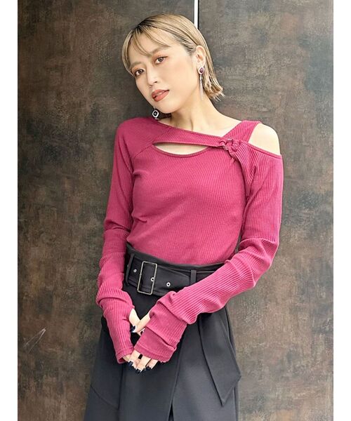 MURUA（ムルーア）の「リングデコルテカットトップス（Tシャツ/カットソー・レディース・アイボリー/ブラック/ワイン・FREE）」の15枚目の写真