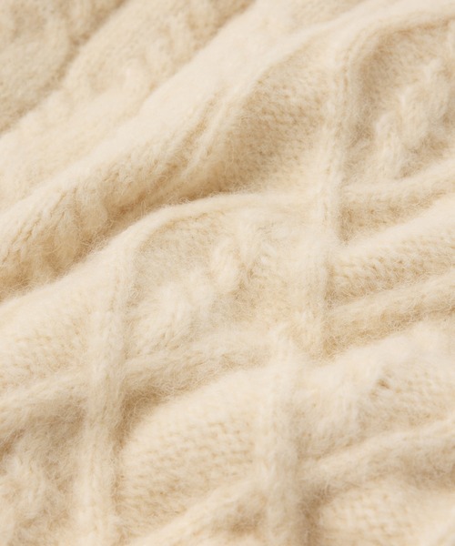 MIEL CRISHUNANT（ミエルクリシュナ）の「ケーブル柄クルーネックプルオーバーニットトップス（ニット/セーター・レディース・ブラック/ホワイト/ベージュ・FREE）」の6枚目の写真