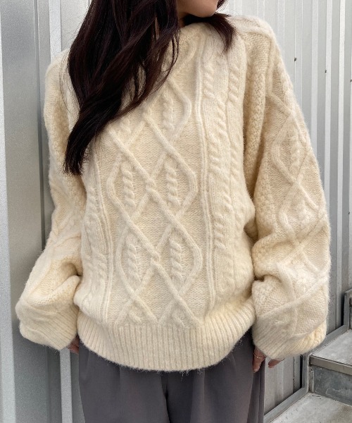 MIEL CRISHUNANT（ミエルクリシュナ）の「ケーブル柄クルーネックプルオーバーニットトップス（ニット/セーター・レディース・ブラック/ホワイト/ベージュ・FREE）」の16枚目の写真