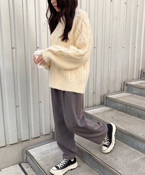 MIEL CRISHUNANT（ミエルクリシュナ）の「ケーブル柄クルーネックプルオーバーニットトップス（ニット/セーター・レディース・ブラック/ホワイト/ベージュ・FREE）」の20枚目の写真