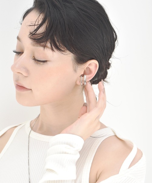 LHME(エルエイチエムイー)の「【WEB限定】”Aqua”ループイヤーカフ/サージカルステンレス(金属アレルギー対応)【LHME / エルエイチエムイー】(イヤーカフ・レディース・ゴールド/シルバー・ONE SIZE)」の14枚目の写真
