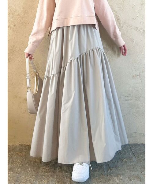 dazzlin（ダズリン）の「【ZOZO限定ITEM】ギャザーボリュームスカート（スカート・レディース・カーキ/ライトグレー/ブルー/ブラック・FREE）」の2枚目の写真