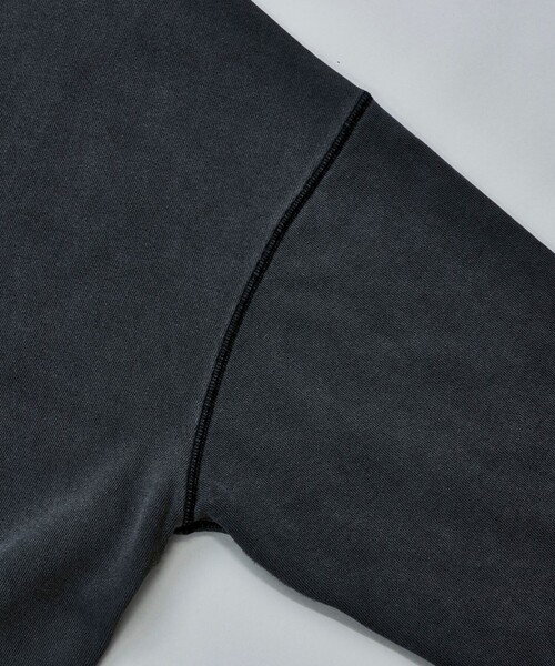 FREAK'S STORE（フリークスストア）の「限定展開 リラックスフィット ピグメント加工  ジップアップ スウェットパーカー/裏起毛（パーカー・メンズ・ネイビー/ベージュ/ブラック・MEDIUM/LARGE/SMALL）」の9枚目の写真