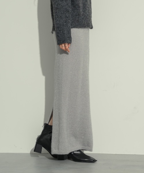 NEUNA（ヌナ）の「【ウエストゴムで歩きやすい】スリット入りラメロングスカート（スカート・レディース・ブラック/アイボリー/グレー・SMALL/FREE）」の19枚目の写真
