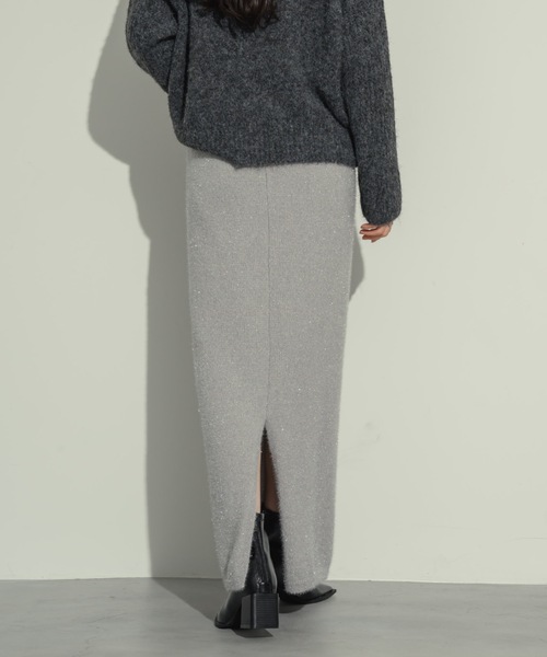 NEUNA（ヌナ）の「【ウエストゴムで歩きやすい】スリット入りラメロングスカート（スカート・レディース・ブラック/アイボリー/グレー・SMALL/FREE）」の20枚目の写真