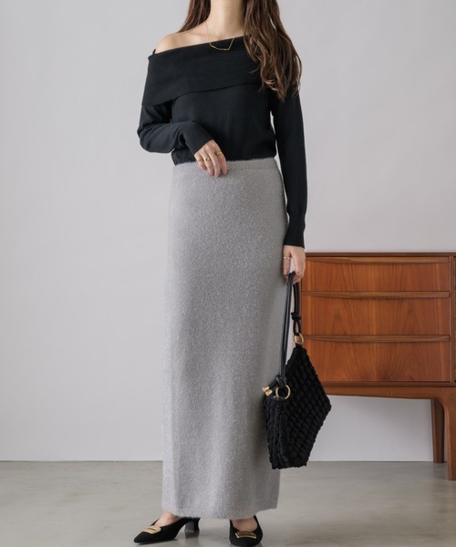 NEUNA（ヌナ）の「【ウエストゴムで歩きやすい】スリット入りラメロングスカート（スカート・レディース・ブラック/アイボリー/グレー・SMALL/FREE）」の7枚目の写真