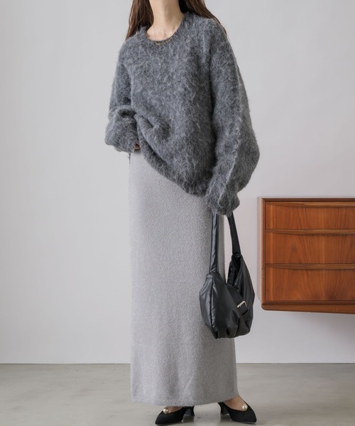 NEUNA（ヌナ）の「【ウエストゴムで歩きやすい】スリット入りラメロングスカート（スカート・レディース・ブラック/アイボリー/グレー・SMALL/FREE）」の9枚目の写真