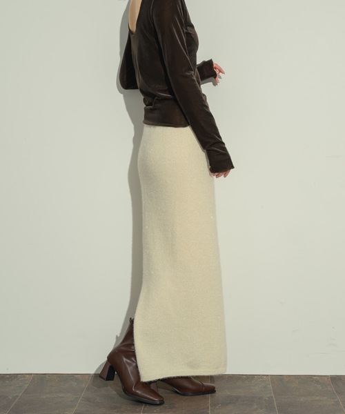 NEUNA（ヌナ）の「【ウエストゴムで歩きやすい】スリット入りラメロングスカート（スカート・レディース・ブラック/アイボリー/グレー・SMALL/FREE）」の10枚目の写真