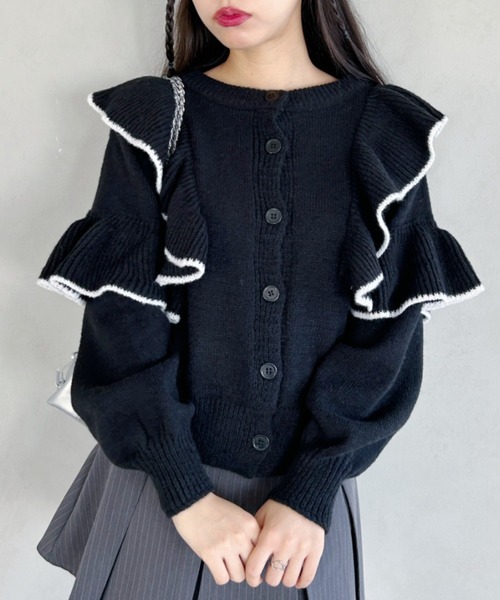 Loueme(ルエム)の「バイカラーボリュームフリルニットカーディガン(カーディガン/ボレロ・レディース・アイボリー/レッド/ブラック・FREE)」の11枚目の写真