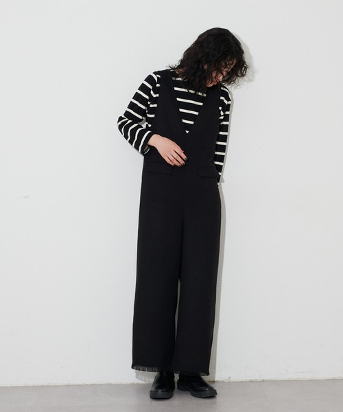 LARUTA(ラルータ)の「【LARUTA】裾フリンジVネックサロペット(サロペット/オーバーオール・レディース・チャコールグレー/ブラック・MEDIUM/LARGE)」の11枚目の写真