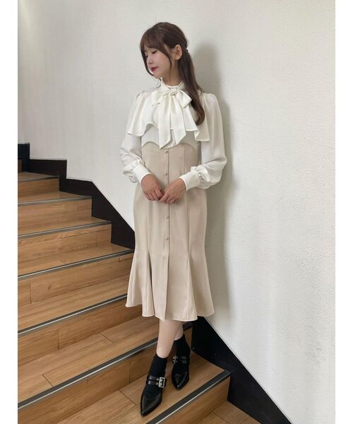 EATME（イートミー）の「ボウタイケープワンピース（ワンピース・レディース・ブラック/その他1/ベージュ・SMALL/MEDIUM）」の9枚目の写真