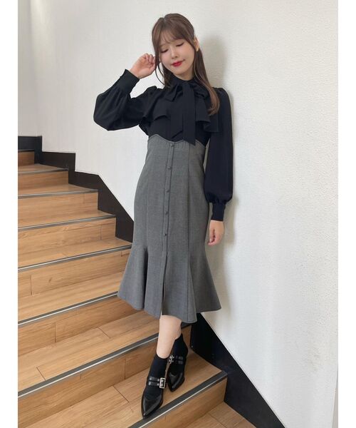 EATME（イートミー）の「ボウタイケープワンピース（ワンピース・レディース・ブラック/その他1/ベージュ・SMALL/MEDIUM）」の11枚目の写真