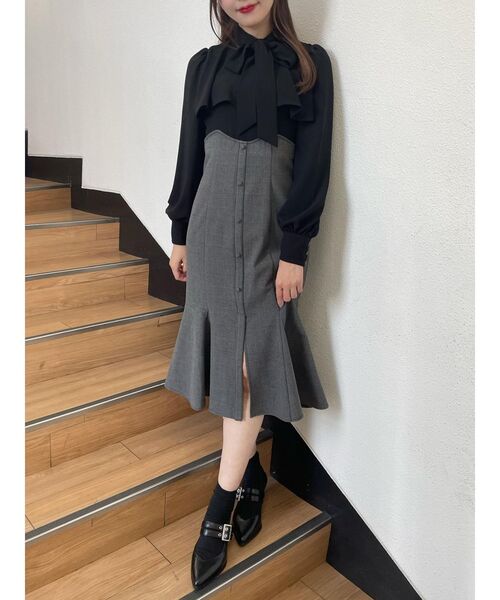 EATME（イートミー）の「ボウタイケープワンピース（ワンピース・レディース・ブラック/その他1/ベージュ・SMALL/MEDIUM）」の12枚目の写真