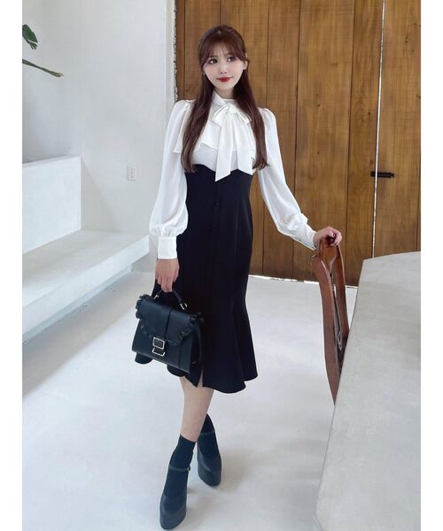 EATME（イートミー）の「ボウタイケープワンピース（ワンピース・レディース・ブラック/その他1/ベージュ・SMALL/MEDIUM）」の16枚目の写真