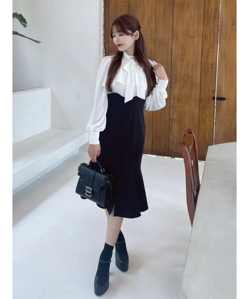 EATME（イートミー）の「ボウタイケープワンピース（ワンピース・レディース・ブラック/その他1/ベージュ・SMALL/MEDIUM）」の18枚目の写真