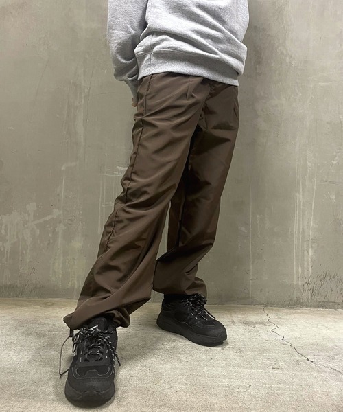 COMON+(コモンプラス)の「スピンドル 付き ワイド シルエット パラシュートパンツ(カーゴパンツ・レディース・ブラック/ブラウン/カーキ・M/L)」の10枚目の写真
