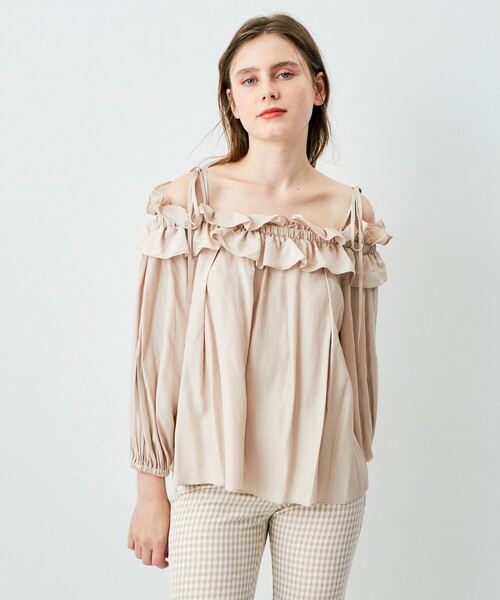 DEICY（デイシー）の「フリルギャザーオフショルブラウス（シャツ