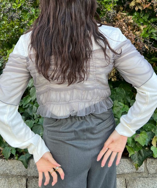 byYOUANCE(バイユアンス)の「チュールシャーリングビスチェニット(ニット/セーター・レディース・グレー/ベージュ・FREE)」の13枚目の写真