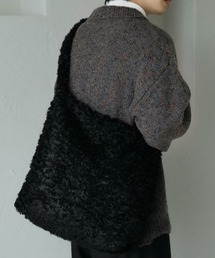 epnok | プードルファーショルダーバッグ(ショルダーバッグ)