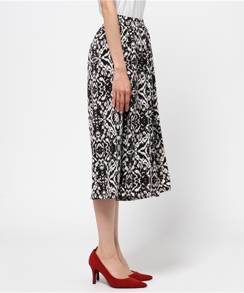 AZUL by moussy（アズールバイマウジー）の「Peベア クロプトバギーパンツ（その他パンツ・レディース・ブラック系その他/ホワイト系その他/ブラック/オフホワイト・MEDIUM/SMALL/LARGE）」の10枚目の写真