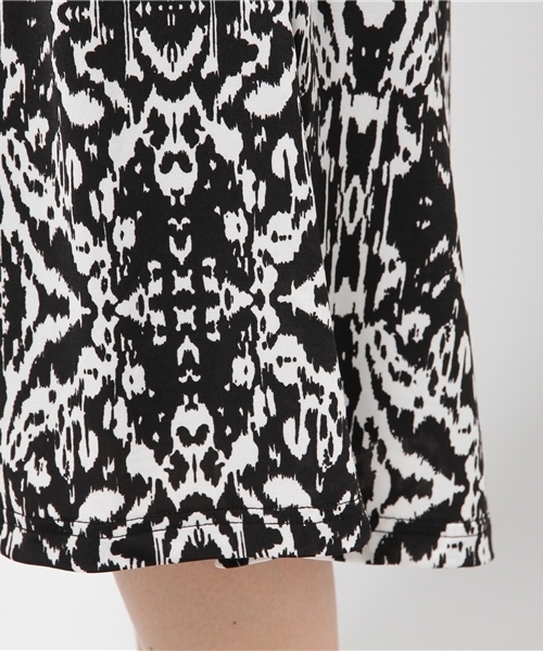 AZUL by moussy（アズールバイマウジー）の「Peベア クロプトバギーパンツ（その他パンツ・レディース・ブラック系その他/ホワイト系その他/ブラック/オフホワイト・MEDIUM/SMALL/LARGE）」の5枚目の写真