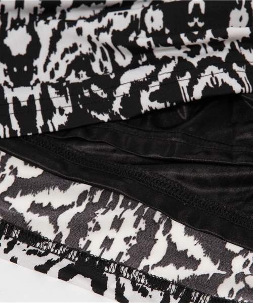 AZUL by moussy（アズールバイマウジー）の「Peベア クロプトバギーパンツ（その他パンツ・レディース・ブラック系その他/ホワイト系その他/ブラック/オフホワイト・MEDIUM/SMALL/LARGE）」の6枚目の写真