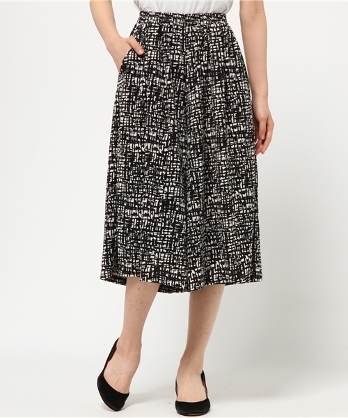 AZUL by moussy（アズールバイマウジー）の「Peベア クロプトバギーパンツ（その他パンツ・レディース・ブラック系その他/ホワイト系その他/ブラック/オフホワイト・MEDIUM/SMALL/LARGE）」の16枚目の写真