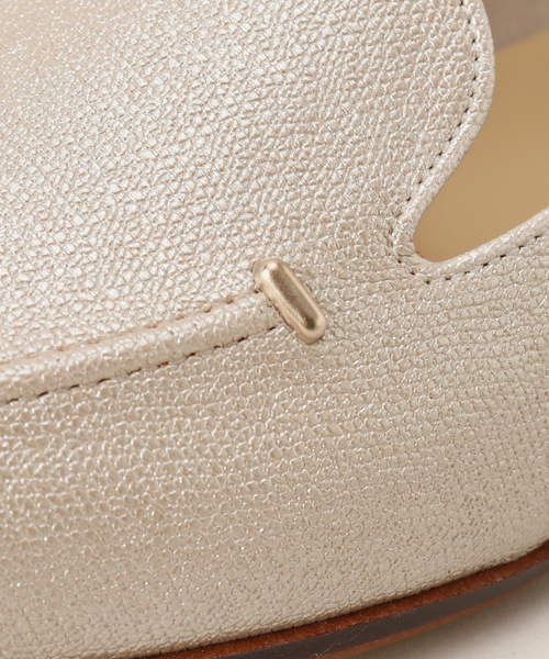LE TALON（ルタロン）の「《追加》スクエアステッチソフトローファー（ローファー・レディース・アイボリー/シルバー・21.5/22cm/22.5cm/23.5cm/24cm/24.5cm/25.5cm/23cm/25cm/21）」の5枚目の写真