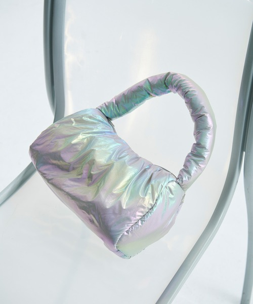 ADAM ET ROPE'（アダムエロペ）の「【サステナブル】ワンハンドルパフバッグ（ハンドバッグ・レディース・グレー/イエロー・FREE）」の2枚目の写真