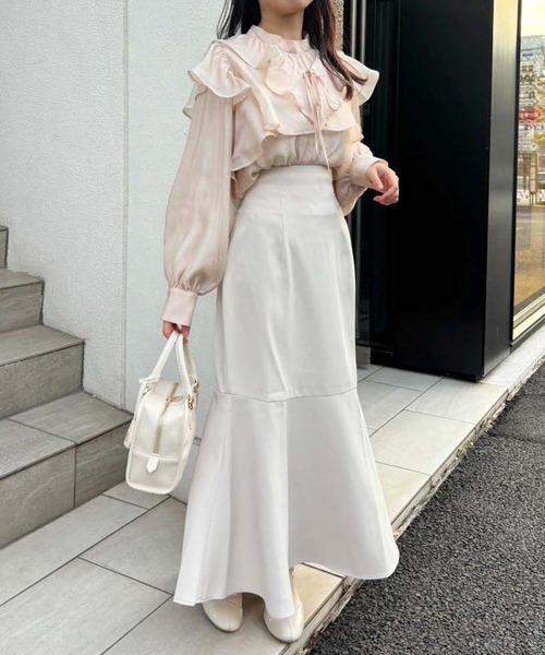 one after another NICE CLAUP(ワンアフターアナザーナイスクラップ)の「カラー取り外しフリルブラウス(シャツ/ブラウス・レディース・ベージュ/グレー/ホワイト・FREE)」の10枚目の写真