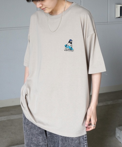 ILL'S（イルズ）の「25SS 新柄追加 ワンポイント刺繍ロゴ ヒゲおじ / デイリーウォーキング ビッグシルエット半袖Tシャツ カットソー メンズ レディース【ILL'S 】（Tシャツ/カットソー・メンズ・ブラック/ホワイト/グリーン系その他2/グリーン系その他3/ブラック系その他2/ブラック系その他3/グレー系その他4/グレー系その他5/ベージュ系その他4/ベージュ系その他5/グリーン/ホワイト系その他/グレー系その他/ベージュ系その他/ホワイト系その他2/ホワイト系その他3/ホワイト系その他4/ホワイト系その他5/グレー系その他6/ホワイト系その他6/ベージュ系その他6/ブラック系その他4/グリーン系その他4/ホワイト系その他7・S/XL/L/M）」の20枚目の写真