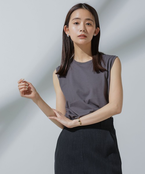 NANO universe（ナノユニバース）の「Anti Soaked(R) 汗染み防止 ノースリーブTシャツ（Tシャツ/カットソー・レディース・チャコール/グレー系その他4/ホワイト/ブラック・S/M）」の4枚目の写真