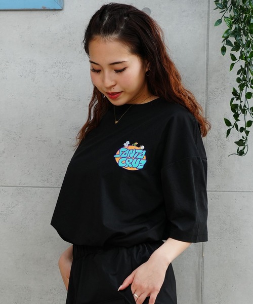 SANTA CRUZ（サンタクルーズ）の「【ムラサキスポーツ限定】SANTACRUZ/サンタクルーズ 半袖ラッシュガード 水陸両用 UVカット オーバーサイズ ユニセックス 502242633（Tシャツ/カットソー・レディース・ブラック/ホワイト・L/M）」の9枚目の写真
