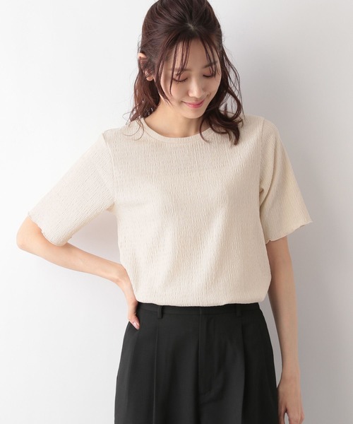 GLOBAL WORK(グローバルワーク)の「MATINEE LINE/シャーリングコンパクトT/108010(Tシャツ/カットソー・レディース・オフホワイト/ライトベージュ/ブラック/ライトブルー・LARGE/MEDIUM)」の4枚目の写真