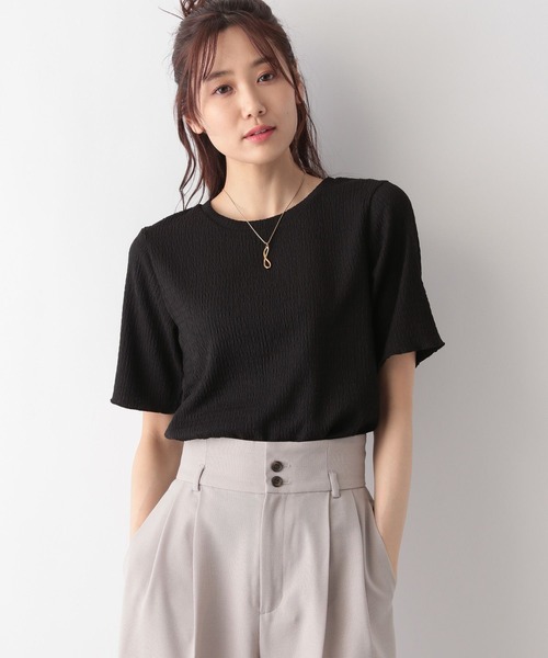 GLOBAL WORK(グローバルワーク)の「MATINEE LINE/シャーリングコンパクトT/108010(Tシャツ/カットソー・レディース・オフホワイト/ライトベージュ/ブラック/ライトブルー・LARGE/MEDIUM)」の3枚目の写真