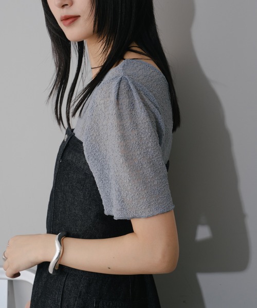 Kastane(カスタネ)の「シアーフラワー5分袖TEE(Tシャツ/カットソー・レディース・レッド/ブラック/サックスブルー/アイボリー・FREE)」の3枚目の写真