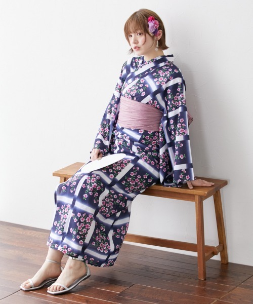 nissen（ニッセン）の「1人で着られる二部式浴衣　選べる5柄（浴衣・レディース・ホワイト×ネイビー/ブラック系/ベージュ系/ホワイト系/ネイビー系・S～Ｍ/L～LL）」の16枚目の写真