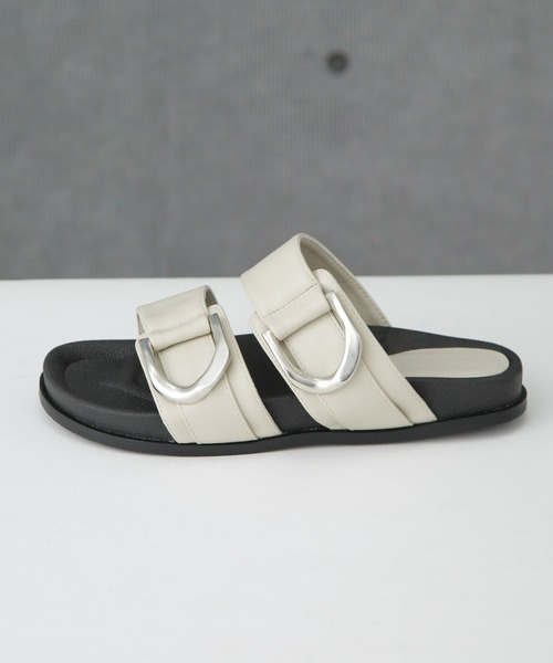 NANO universe(ナノユニバース)の「メタルバックルベルテッドサンダル(サンダル・レディース・ブラック/ライトベージュ・36/37/38)」の10枚目の写真