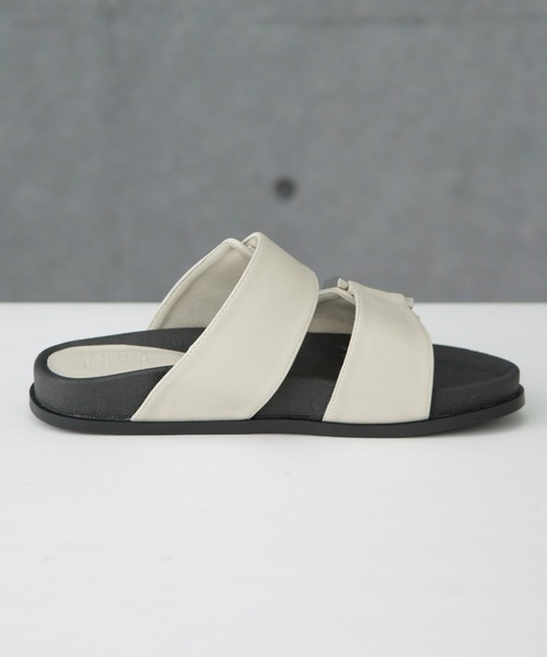 NANO universe(ナノユニバース)の「メタルバックルベルテッドサンダル(サンダル・レディース・ブラック/ライトベージュ・36/37/38)」の8枚目の写真