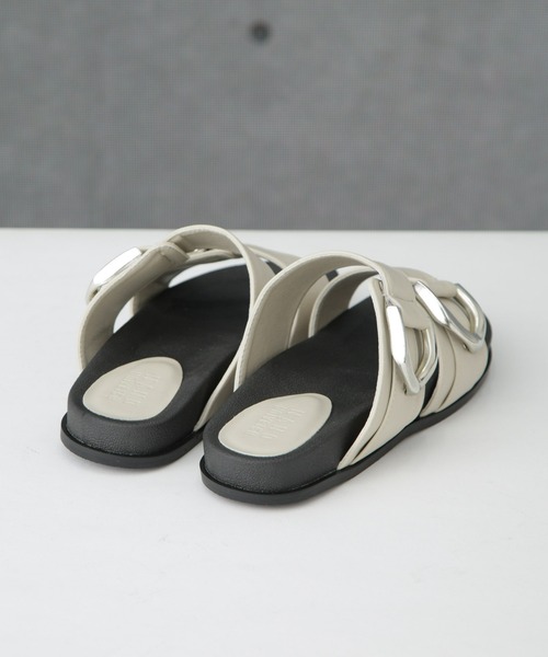 NANO universe(ナノユニバース)の「メタルバックルベルテッドサンダル(サンダル・レディース・ブラック/ライトベージュ・36/37/38)」の7枚目の写真