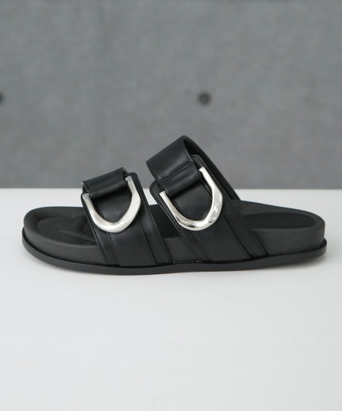 NANO universe(ナノユニバース)の「メタルバックルベルテッドサンダル(サンダル・レディース・ブラック/ライトベージュ・36/37/38)」の3枚目の写真