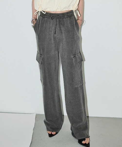 AIC.（エーアイシー）の「ピグメント加工裏毛カーゴパンツ（カーゴ
