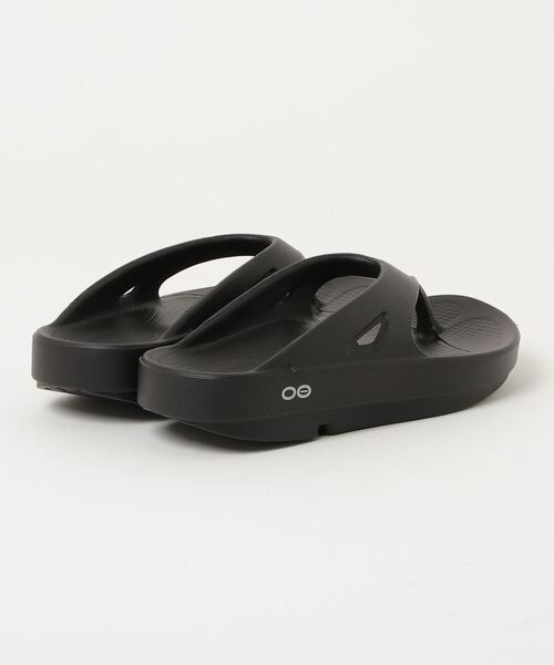OOFOS(ウーフォス)の「ウーフォス OOFOS OOriginal_Black(サンダル・メンズ・ブラック・29.0cm/27.0cm/28.0cm/23.0cm/24.0cm/25.0cm/26.0cm)」の2枚目の写真